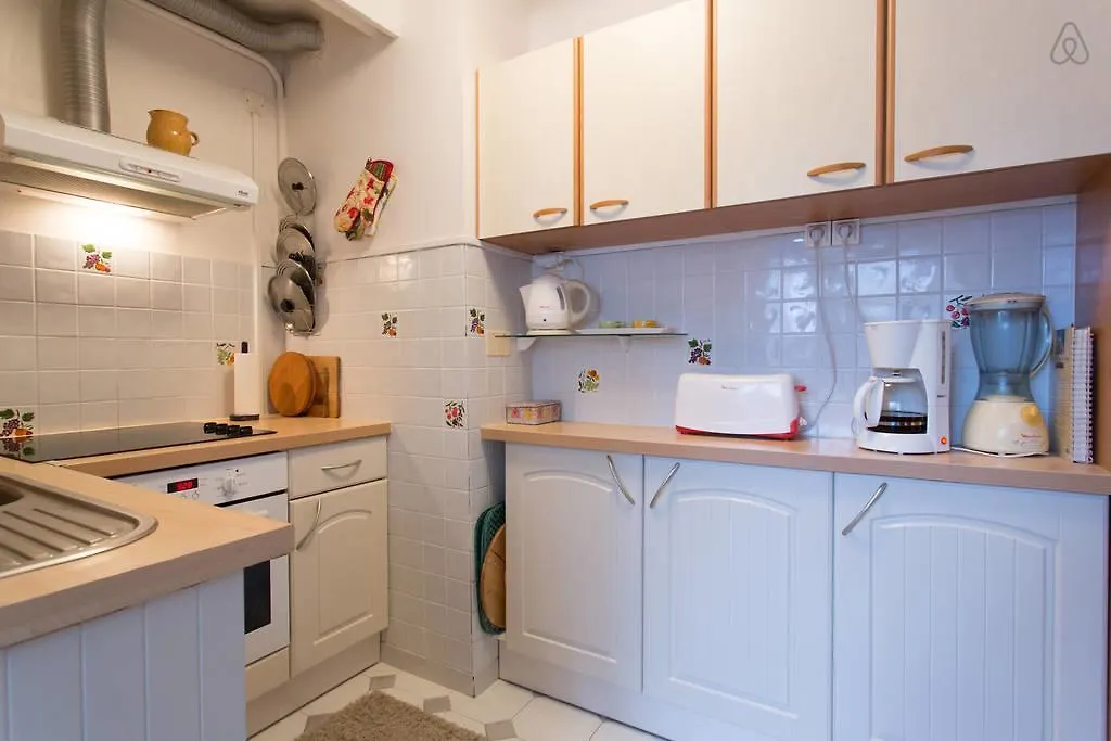 Holiday Or Congress, Centre - Beach Apartment Cannes 0*,  France